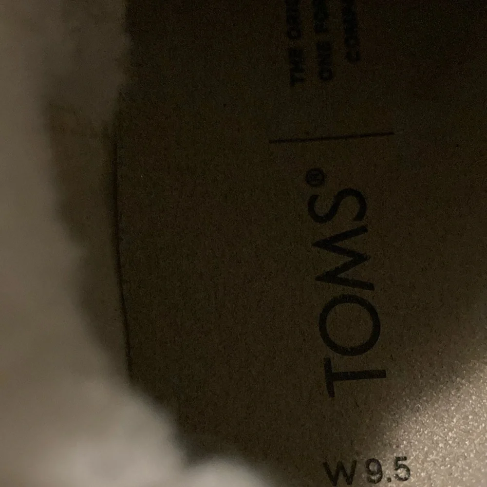 TOMS Women's, Paxton Sneaker - Picture 8 of 8